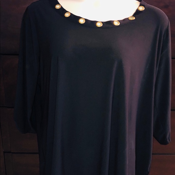 Black shirt with gold grommet detail neckline - Picture 2 of 4